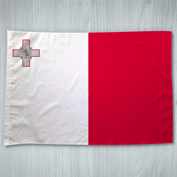 Bandeira Malta ou personalizada com sua logo