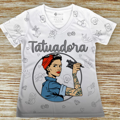 T-shirt Tatuadora profissão/curso